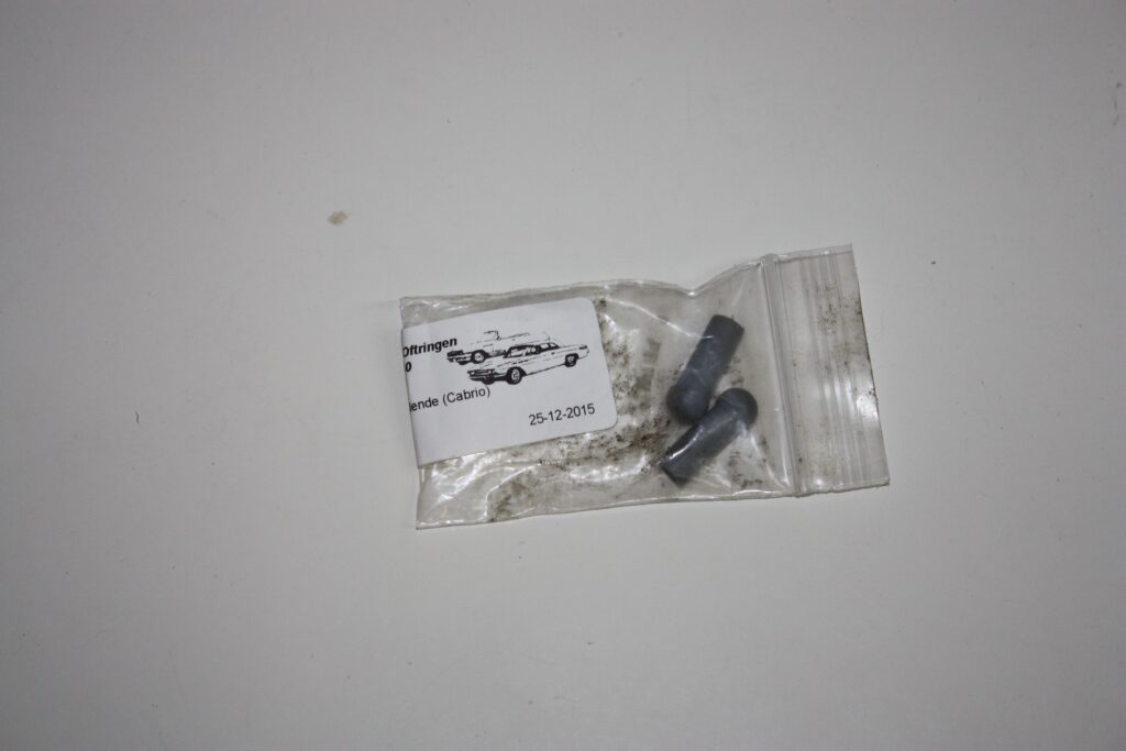 Gummilager fuer Sonnenblende (Cabrio)